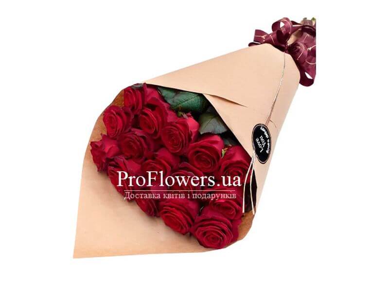 Який букет краще подарувати дівчині: поради та доставка квітів